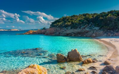 10 Attraktionen auf Sardinien, die man sich nicht entgehen lassen sollte