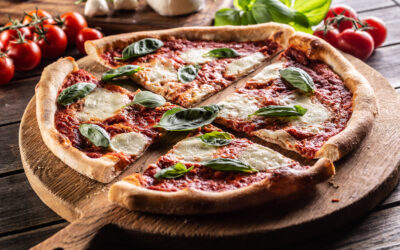Wie wird Pizza Napoli hergestellt?